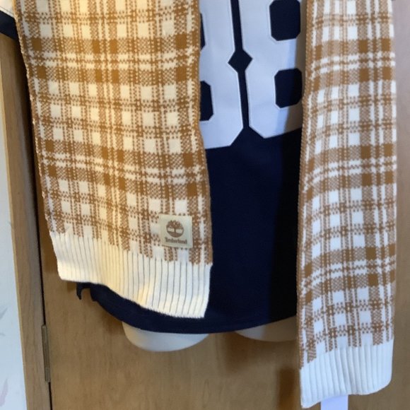 NWT Timberland Tan and Cream Scarf - Picture 3 of 4